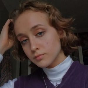 Meet your Posher, Ella